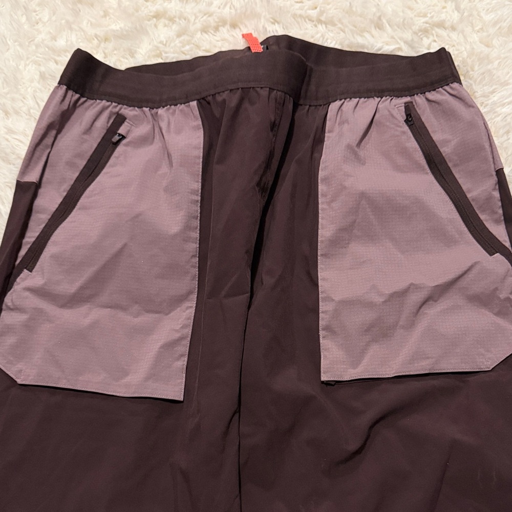 The North Face Men's Brown and Gray Cargo Pants - Picture 4 of 5